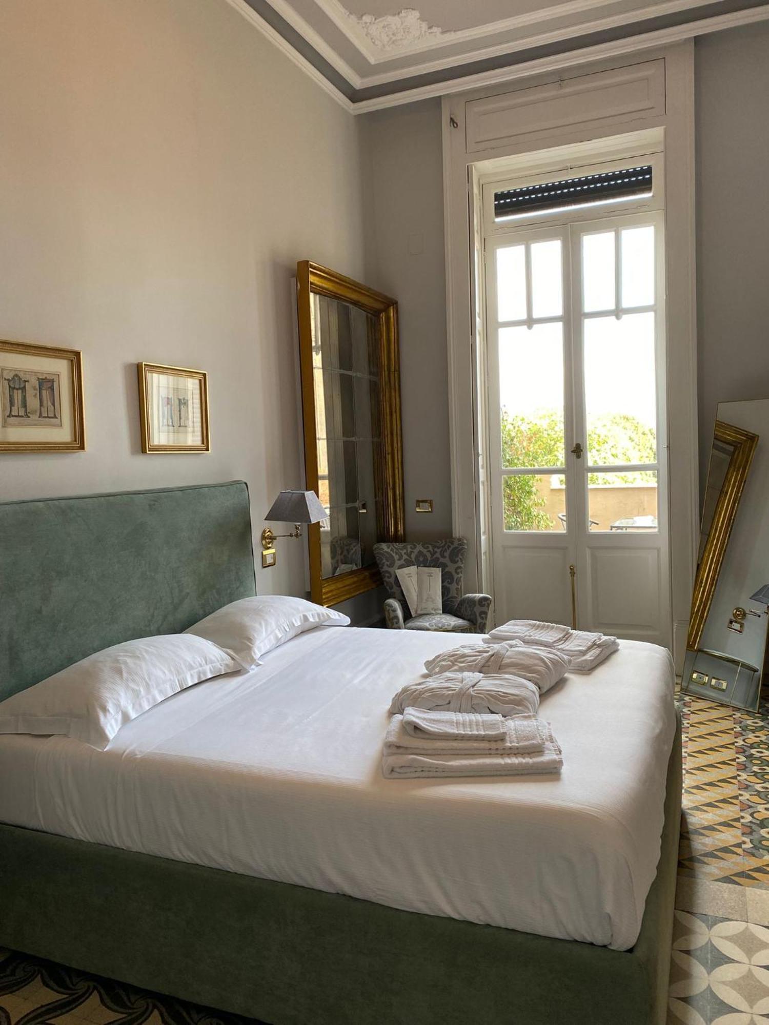 Bed and Breakfast Vittoria - House Of Charme Messina Esterno foto